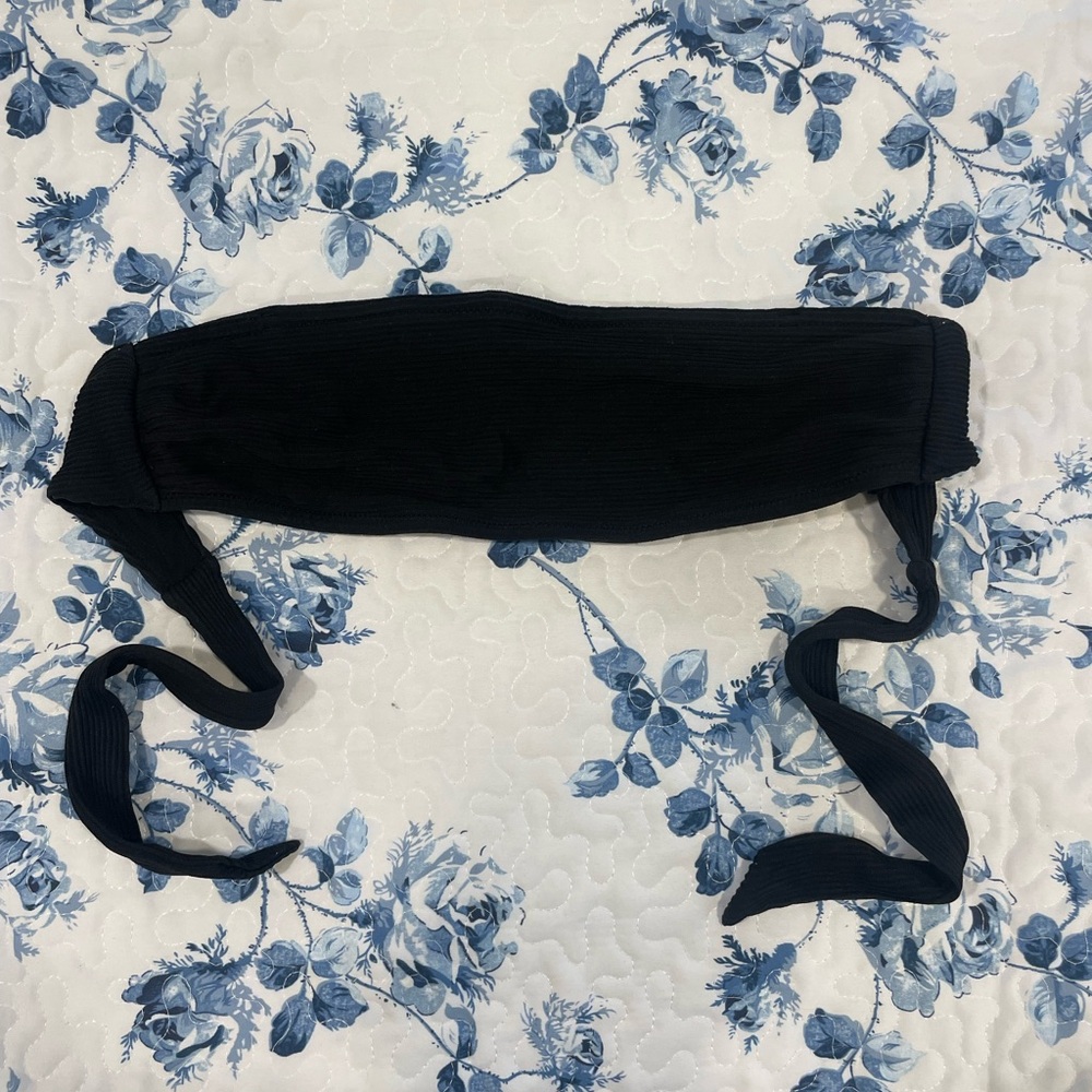 Black Ribbed Strapless Bikini Top